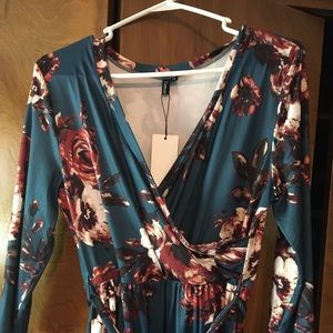 Size medium, maternity, 3/4 length sleeve dress